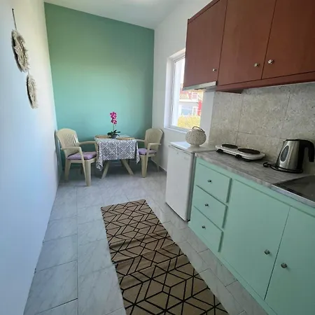No Name Apartman Laganász